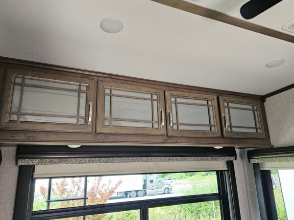 2019 Keystone Montana 3121RL - Image 13