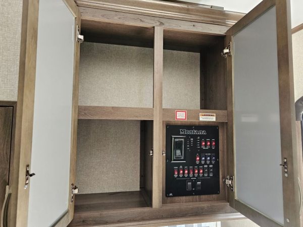 2019 Keystone Montana 3121RL - Image 25