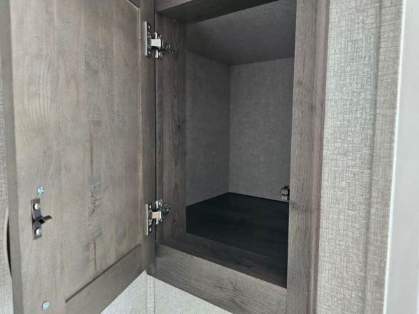 2019 Keystone Montana 3121RL - Image 32