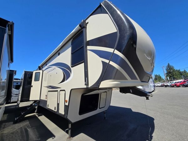 2019 Keystone Montana High Country 330RL - Image 2