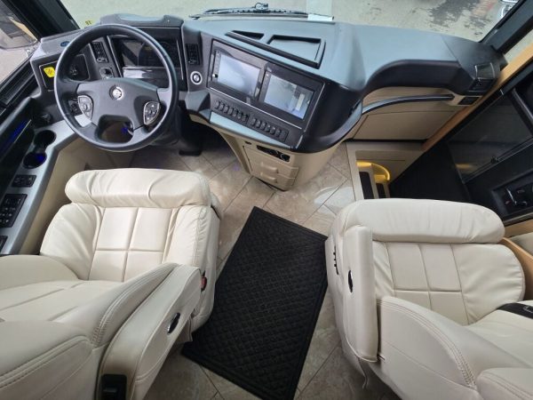 2019 Newmar New Aire 3343 - Image 22