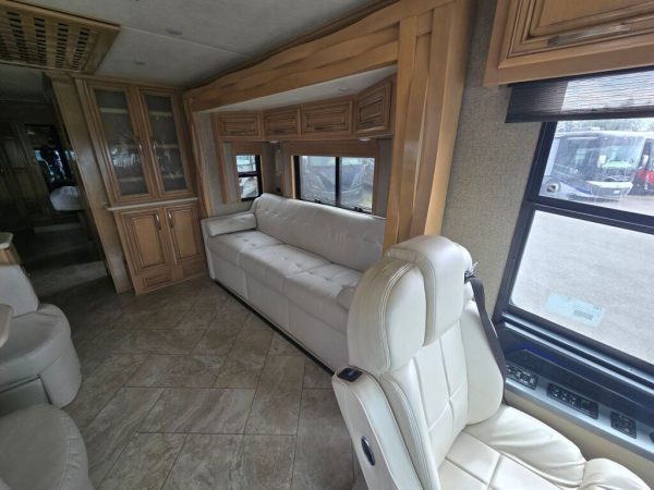 2019 Newmar New Aire 3343 - Image 23