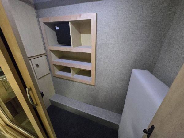 2019 Newmar New Aire 3343 - Image 34