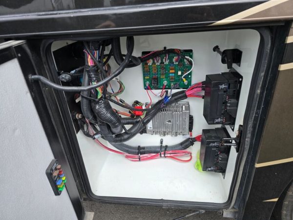 2019 Newmar New Aire 3343 - Image 9