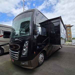 2019 Thor Motor Coach Miramar 35.2