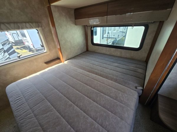 2019 Winnebago View 24G - Image 11