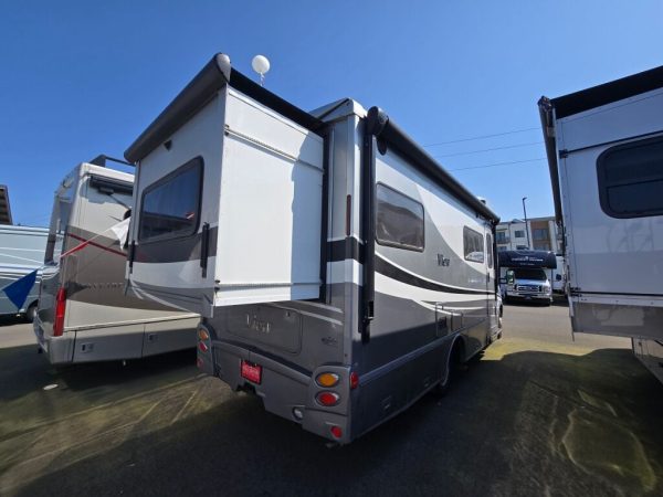 2019 Winnebago View 24G - Image 3