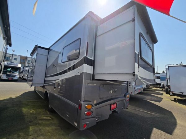 2019 Winnebago View 24G - Image 4