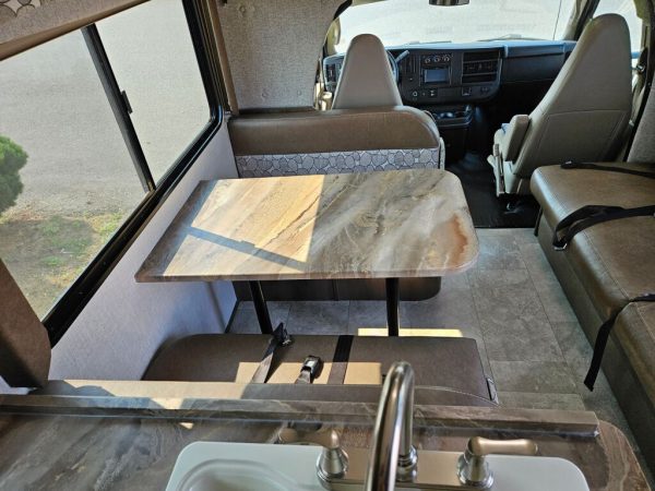 2020 Coachmen Freelander Value Leader 27QB - Image 11