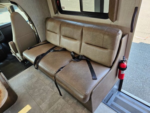2020 Coachmen Freelander Value Leader 27QB - Image 12