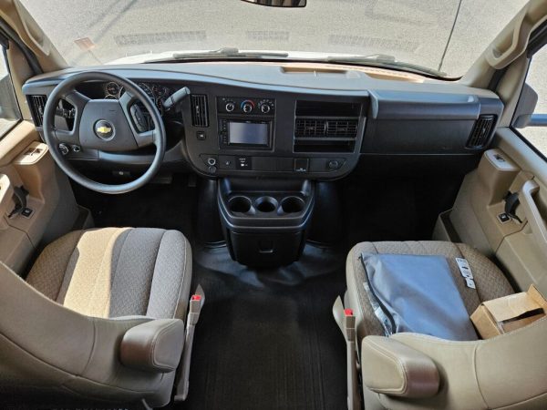 2020 Coachmen Freelander Value Leader 27QB - Image 4