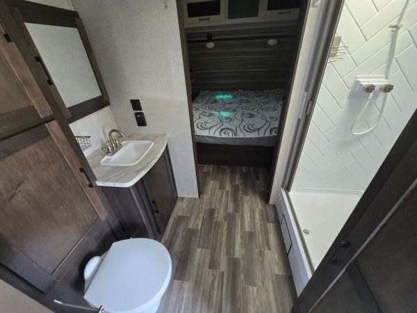 2020 CrossRoads Cruiser Aire CR28RKS - Image 18