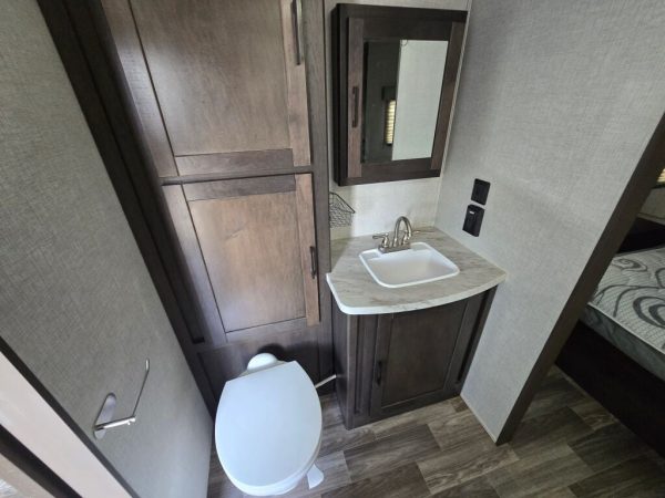 2020 CrossRoads Cruiser Aire CR28RKS - Image 20