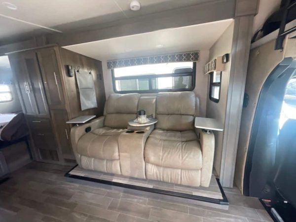 2020 Dynamax Isata 3 Series 24FWM - Image 5