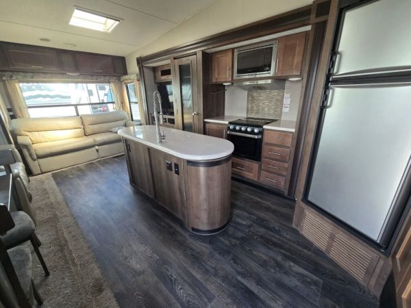 2020 Forest River Wildcat Maxx 295 RSX - Image 5