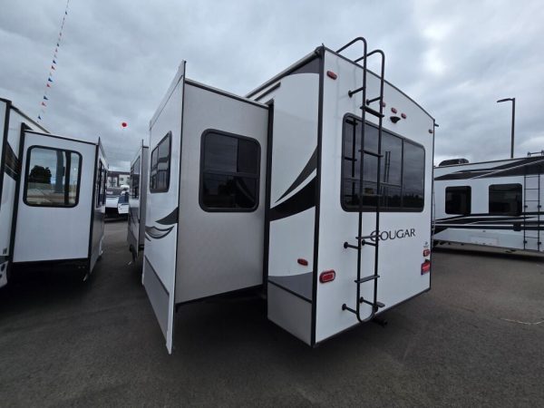 2020 Keystone Cougar 366RDS - Image 4