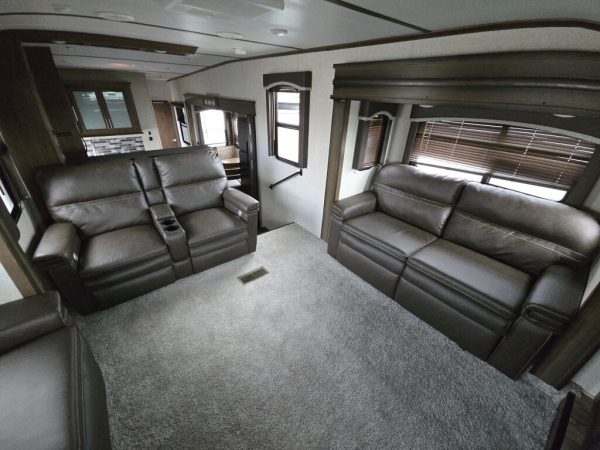 2020 Keystone Cougar 367FLS - Image 28