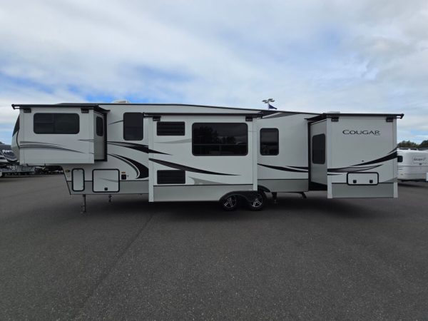 2020 Keystone Cougar 367FLS - Image 6