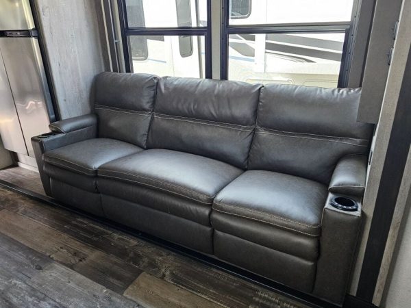 2020 Keystone Raptor 351 - Image 10