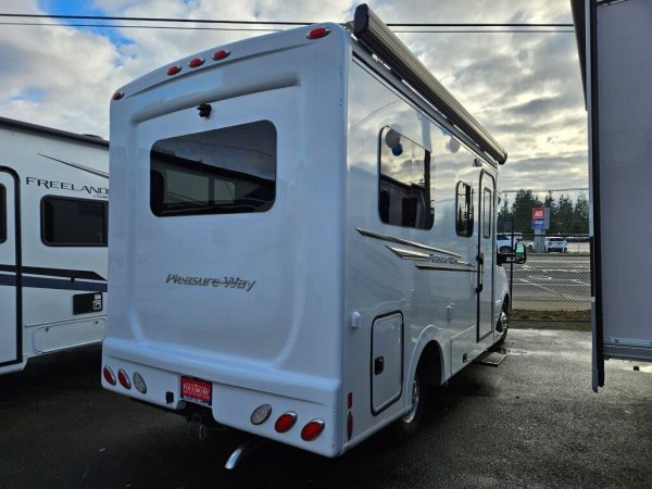 2020 Pleasure-Way Plateau XL XLTS - Image 4