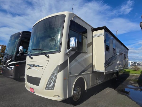 2020 Thor Motor Coach Windsport 33X - Image 2