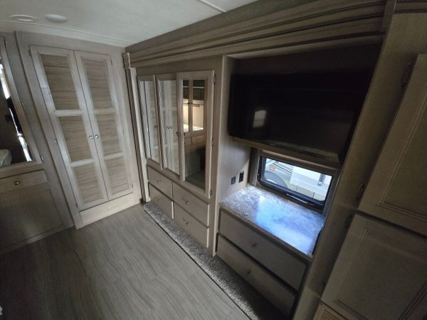 2020 Thor Motor Coach Windsport 33X - Image 16