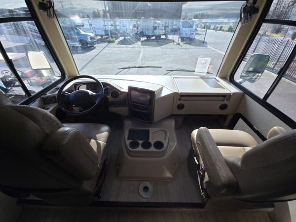 2020 Thor Motor Coach Windsport 33X - Image 6