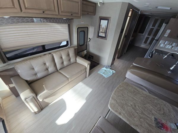 2020 Thor Motor Coach Windsport 33X - Image 7