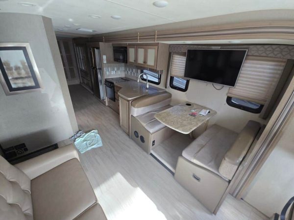 2020 Thor Motor Coach Windsport 33X - Image 8