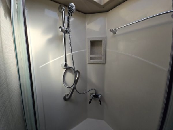 2020 Tiffin MotorHomes Allegro Red 33AL - Image 15
