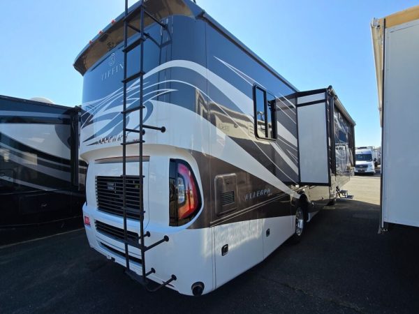 2020 Tiffin MotorHomes Allegro Red 33AL - Image 4