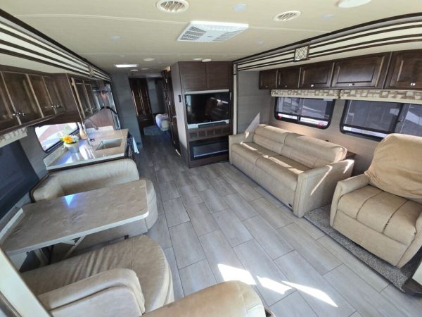 2020 Tiffin MotorHomes Allegro Red 33AL - Image 7