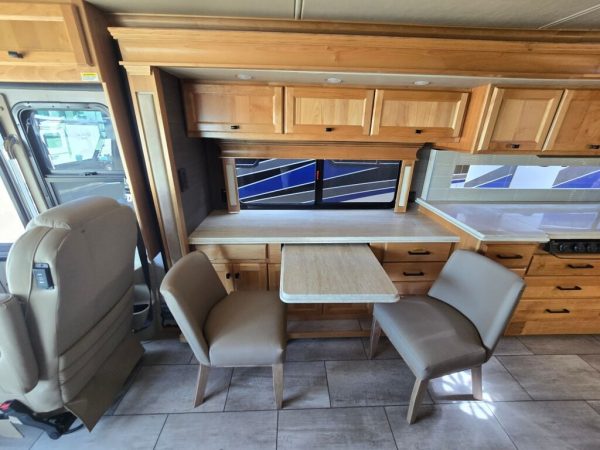 2020 Tiffin Motorhomes Allegro Breeze 33BR - Image 18