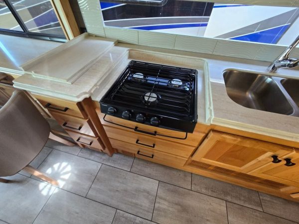 2020 Tiffin Motorhomes Allegro Breeze 33BR - Image 20