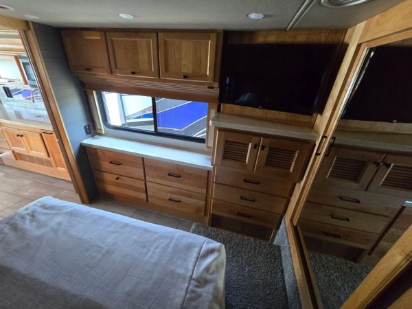 2020 Tiffin Motorhomes Allegro Breeze 33BR - Image 28