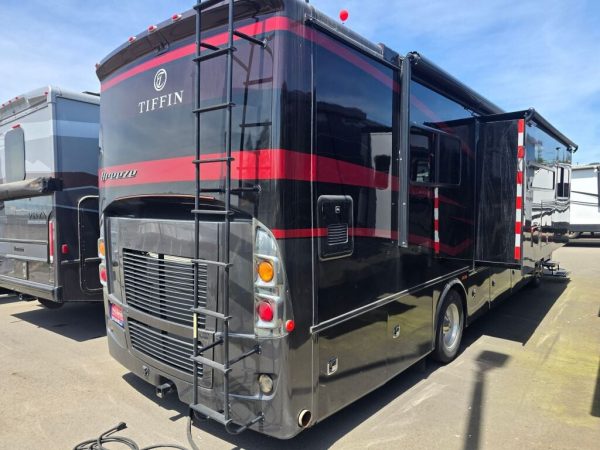 2020 Tiffin Motorhomes Allegro Breeze 33BR - Image 9