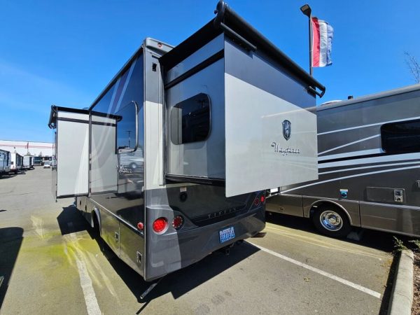 2020 Tiffin Motorhomes Wayfarer 25QW - Image 4