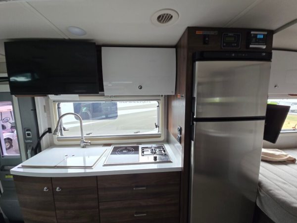 2020 Winnebago Navion 24J - Image 20