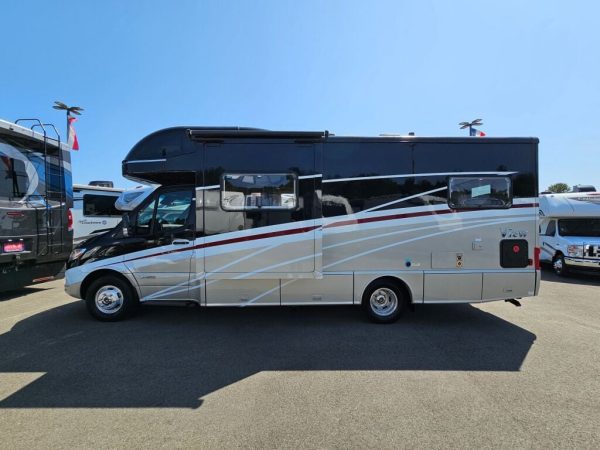 2020 Winnebago View 24V - Image 2