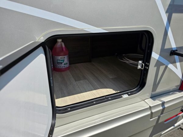 2020 Winnebago View 24V - Image 5