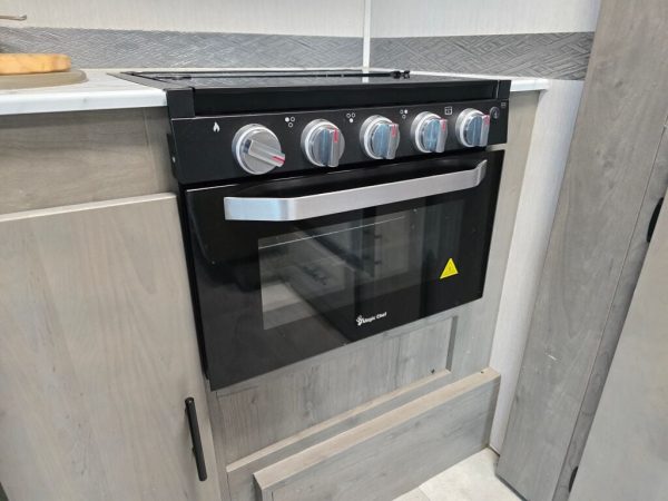 2021 Coachmen Freelander Premier 26DS - Image 21