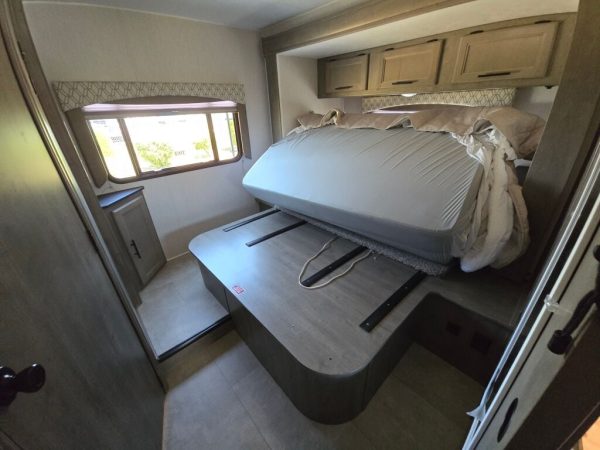 2021 Coachmen Freelander Premier 26DS - Image 26