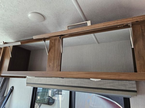 2021 Coachmen Pursuit 27XP - Image 11