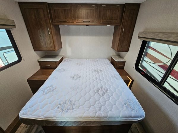 2021 Coachmen Pursuit 27XP - Image 23