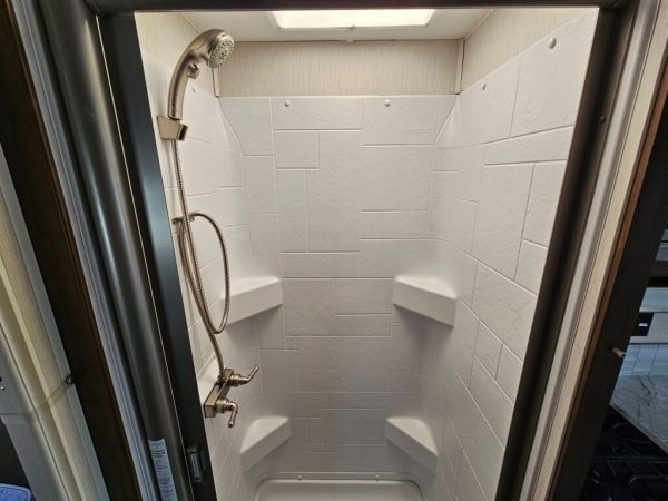 2021 Coachmen Pursuit 27XP - Image 30