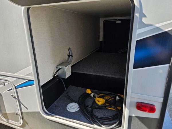 2021 Coachmen Pursuit 27XP - Image 5