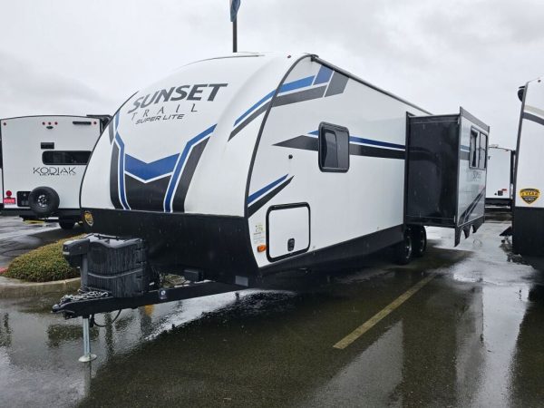 2021 CrossRoads Sunset Trail Super Lite 259RL - Image 2
