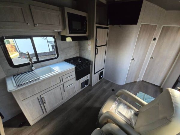 2021 Eclipse Iconic Limited 2314SF - Image 9