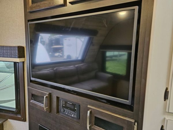 2021 Jayco White Hawk 30FLS - Image 12