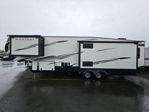 2021 Keystone Montana High Country 330RL - Image 2